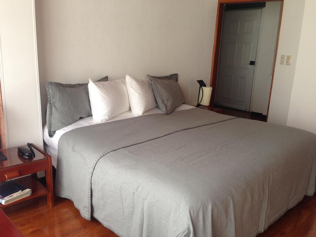 Hotel Santa Monica Bogota Phòng bức ảnh